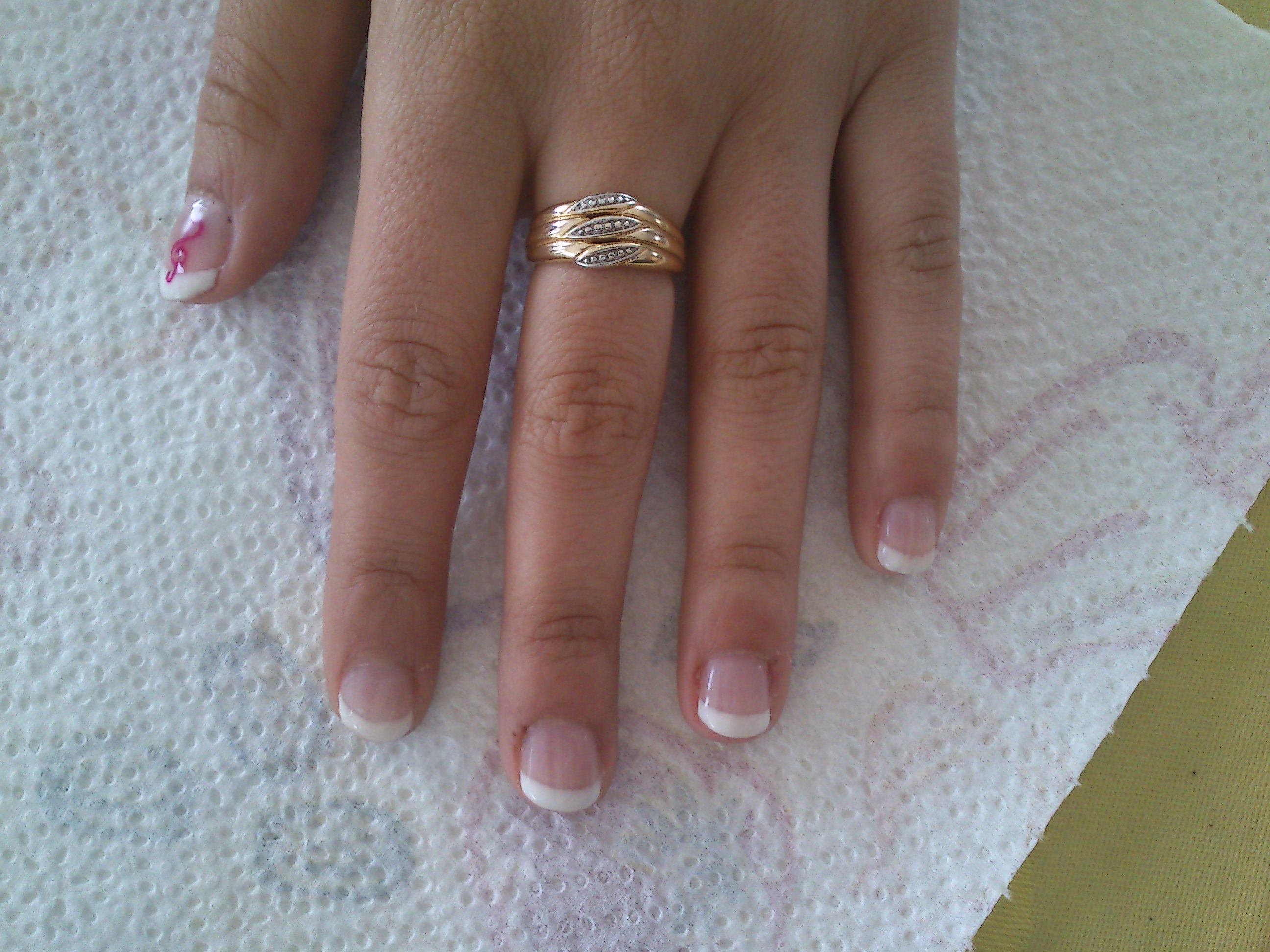 1ère pose sur ongle naturel-ILHAME (1).JPG