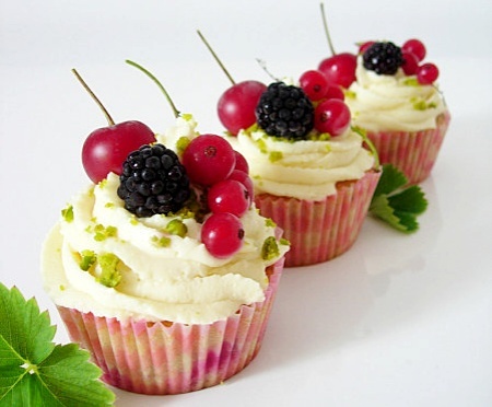 cupcakes-aux-fruits-rouges.jpg