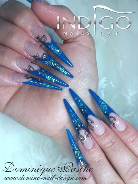 Domino Nail Design3.jpg