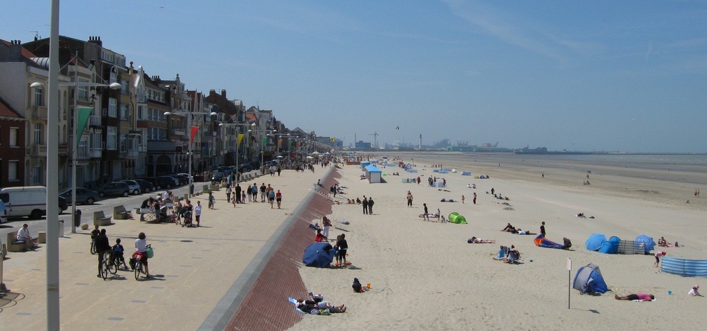 Dunkerque_37176_la-plage-de-MALO-LES-BAINS.jpg