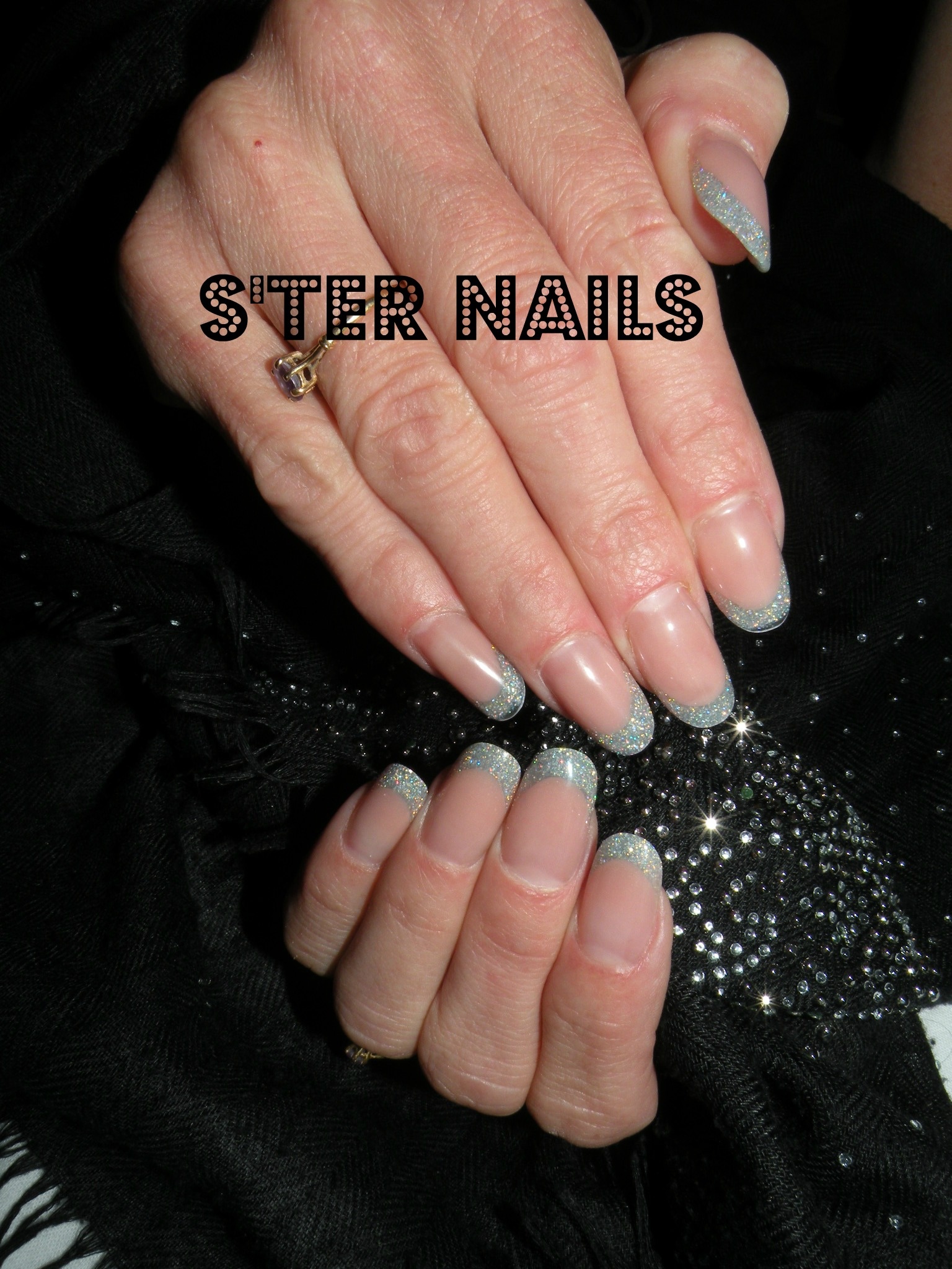 esther le 15.06 (1) 1.jpg