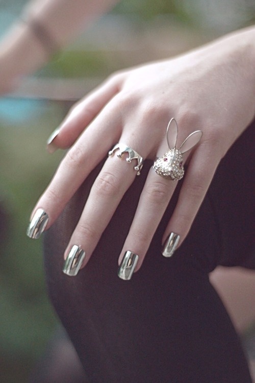 Metallic-nail-polish-ideas.jpg