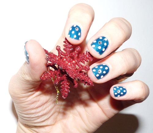 OPI bleu neige05.jpg