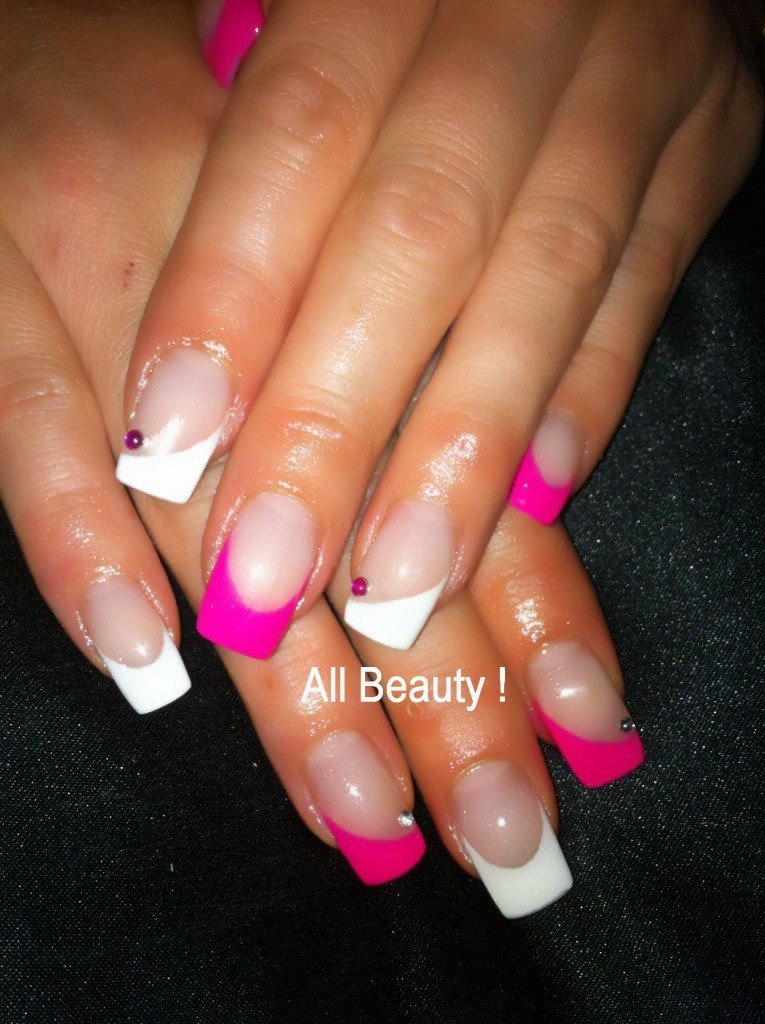 photo protégée laurianne rose et blanc.jpg