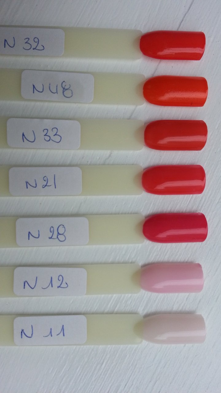 Vernis La Femme orange-rose.jpg