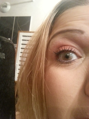 yeux hidrocor ocre.jpg