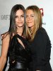 Jennifer-Aniston_Courteney-Cox-Arquette.jpg