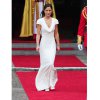 pippa-middleton-dans-sa-robe-alexander-mc-queen-10452424hrtbl.jpg