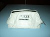 Guess - Trousse 2.JPG