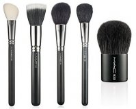 20091215-mac-cosmetics-face-brushes.jpg