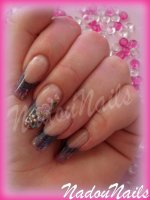 moi violet vitrail.JPG