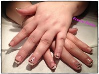 Pose ongle naturel Aurélie 25 janvier 2013 montage800x600.JPG