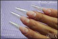 MagicStrekoza-Nails Step 13.jpg