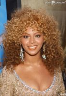 164760-beyonce-en-2003-pour-637x0-3.jpg