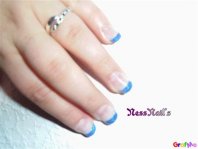 Paillettes bleues gel uv.jpg