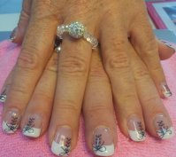 Stamping nail art sur hollywood-tattoo.jpg