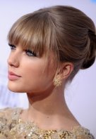 Taylor-Swift_portrait_w674.jpg