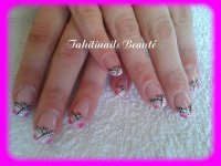 vaness coiffeuse.jpg