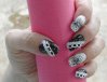 ongle_noir_et_blanc.jpg
