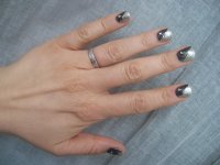 Pose noir et argent, strass et stripping tape 001.jpg