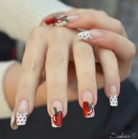 NAIL-ART-CERISE-ET-PETITS-POIS-6.jpg