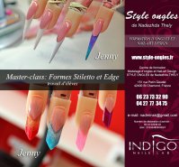 Photo travail d'eleves avec logo style ongles.jpg
