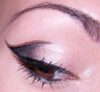 eye liner graphique1.png