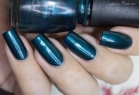 China Glaze - Tongue & Chic (4).jpg
