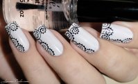 Nail Art Black and White  (3).jpg